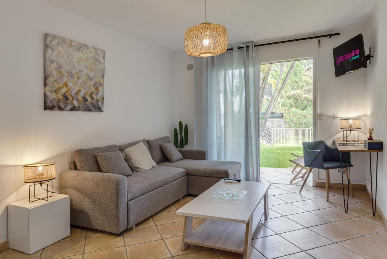 Le Saint-Gilles - Studio A St-Gilles-Les-Bains - Situe Dans Residence Privee Avec Piscine ภายนอก รูปภาพ